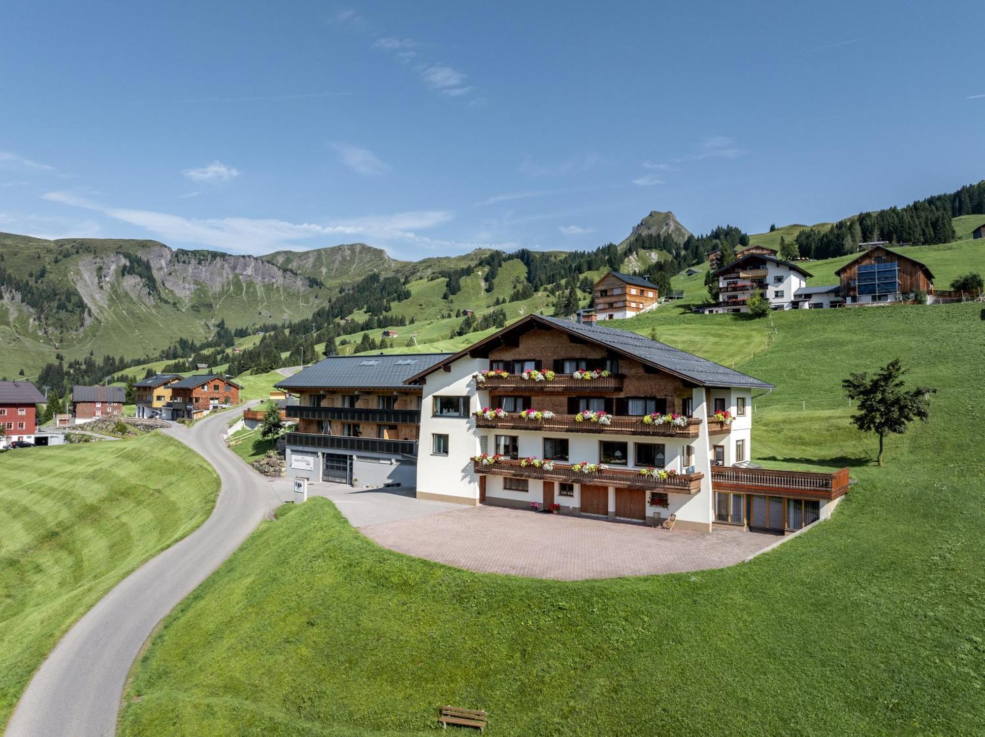Pension Uga Damüls Buitenkant foto